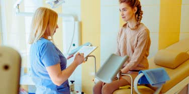 woman at the gynecologist