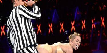 miley cyrus, twerking, vmas