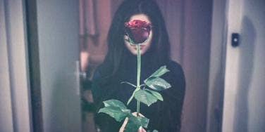 12 Valentine's Gift Ideas You Should NEVER Give To A Woman 12 Valentine's Gift Ideas You Should NEVER Give To A Woman