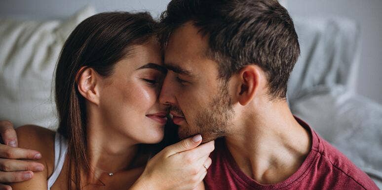 Best Position To Lose Virginity: 4 Gentle Sex Positions For First