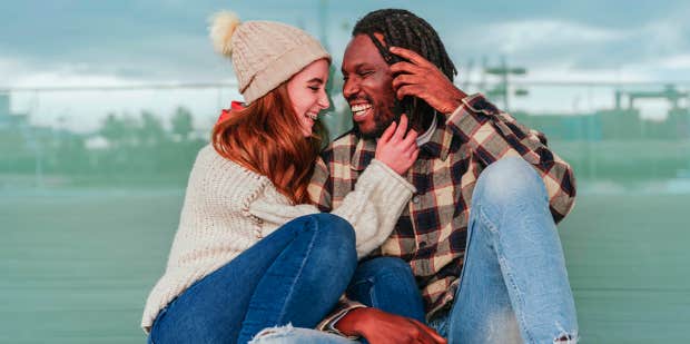 Ways To Know He Digs You | YourTango - Vimarsana News