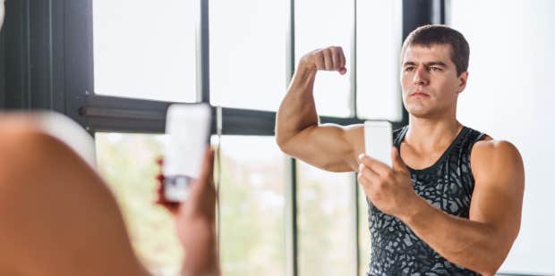 7 Signs Of An Adonis Complex - Vimarsana News