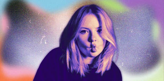 How To Determine The Color Of Your Aura, According To Astrology - Vimarsana News
