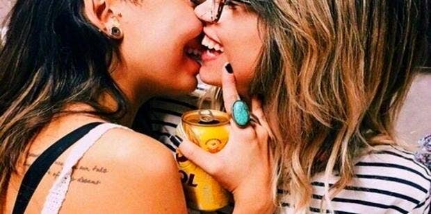 lesbian seriouse dating lesbian seriouse dating