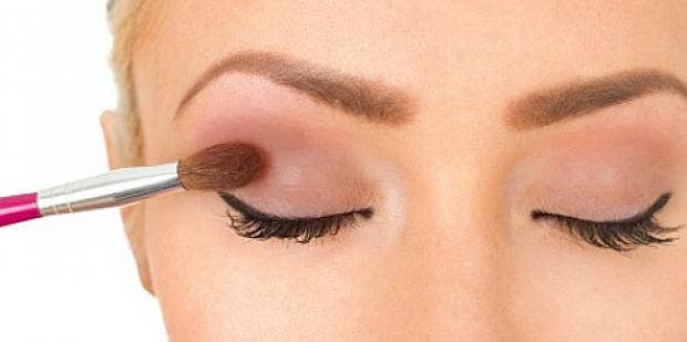 How To Apply Eyeshadow For Any Type Of Date Night Yourtango