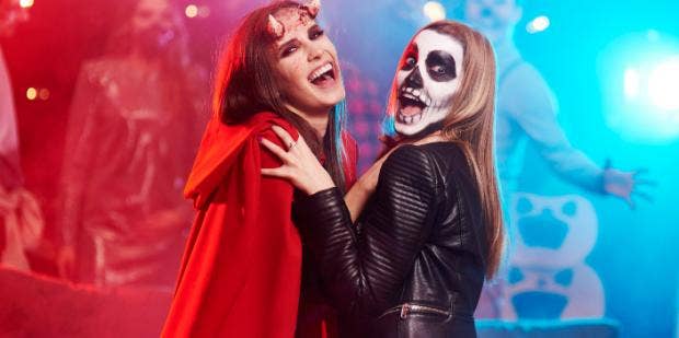 21 Best Halloween Costumes For Women And Couples Based On Zodiac Signs And Astrology Yourtango