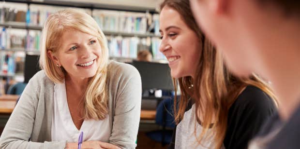 High Schooler Surprised With Gift From Past Teachers She Would Send 'Thank You' Cards To - Vimarsana News