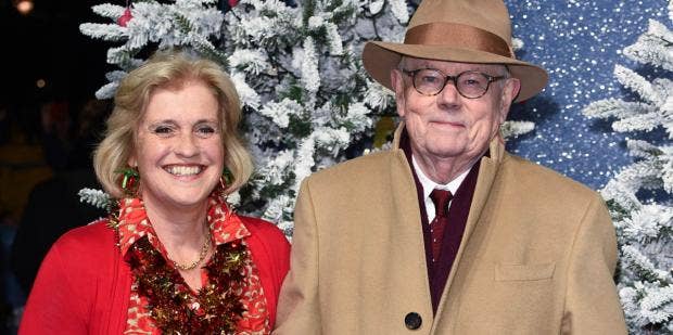    Michael Whitehall con gentile, Moglie Hilary Amanda Jane 