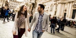 couple exploring italy