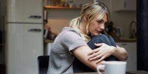 5 Completely Realistic Ways To Stop Feeling Lonely NOW
