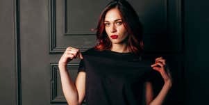 woman wearing black