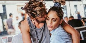 Online Dating Profile & First Date Red Flags That Someone Has Low Emotional Intelligence & Wellness