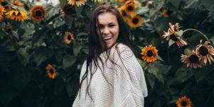 The Best Essential Oils For Your Zodiac Sign's Aromatherapy, Based On Their Benefits & Healing Properties