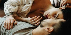9 Sex Positions That Help You Fall In Love By Creating Emotionally Investment