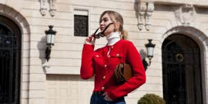 woman in sunglasses 