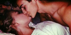 6 *Golden Rules* Of Hooking Up WITHOUT Catching Feelings