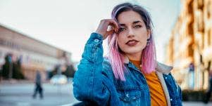 How To Declutter Your Life & Mind When You’re Feeling Overwhelmed 