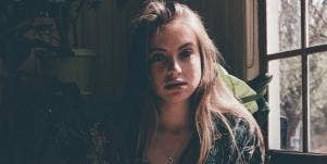 5 Signs Of An Emotionally Abusive Relationship That You Need To Get Out Of ASAP