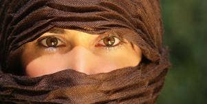 afghan woman