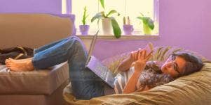 How To Get A Guy To Like You And Feel More Attached Over Text