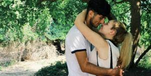 kiss in the jungle