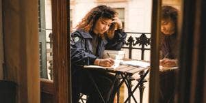 How To Increase Your Chances Of Getting Into College By Knowing What Admissions Pros Look For On A High School Resume