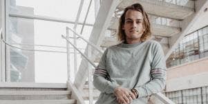 Why A Narcissist Uses Love Bombing And How To Spot A Narcissist At The Beginning Of A Relationship