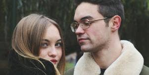 man and woman who say love you vs I love you