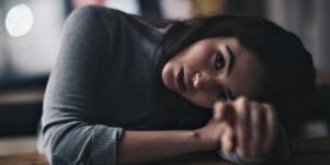 Signs Of An Abusive Relationship, Toxic Love, & Trauma Bonding To A Narcissist 