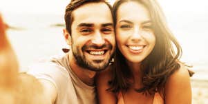 Newlywed game questions and how to play at home