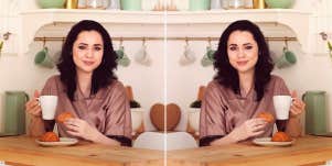 woman eating breakfast