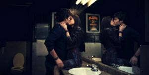 ezra and aria pretty little liars
