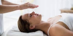 Reiki practitioner session