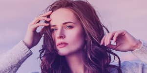 woman hand on head