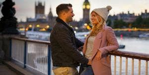 The 7 Stages EVERYONE Goes Through When They Fall In Love