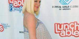 Tori Spelling Pregnant