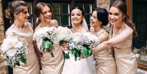 Wedding, sisters