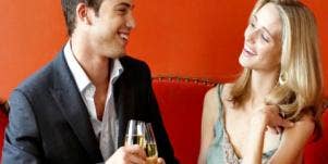 Flirting With Strangers: 3 Ways To Break The Ice [EXPERT]