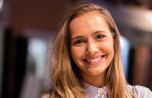 10 Genius Dating Tips From A Master Of Old-School Etiquette woman smiling