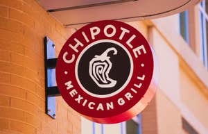 Woman’s Card Continuously Declines Because The Bank Thought It Was Odd She Had Chipotle 6 Times In 3 Days chipotle, credit card