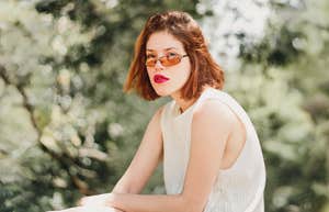 12 Signs You Grew Up In A Toxic Family, Even If You Were Told It Was Normal Woman who grew up in dysfuntional family