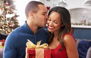 All woman wants for Christmas from her husband is a divorce.