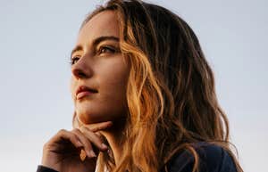 Deeply Raw Questions Every Child Should Ask Their Mom To Really Get To Know Her Child asks mom questions.