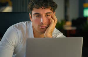 Little Things That Drain Your Energy Without Even Noticing, According To Research