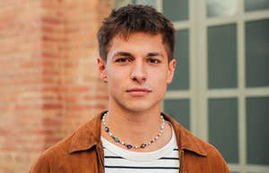 Rich 22-year-old who is hiding his wealth