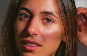 Woman uncovers hidden meanings of dreams.