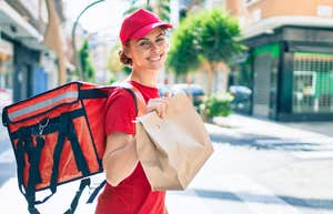 food delivery driver unconventional method making extra tips