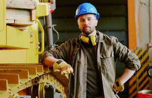 woman responds claim anyone struggling financially isn't working hard