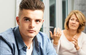 Gen Z Finds It Super Annoying When Their Gen X & Millennial Parents Do 11 Outdated Things