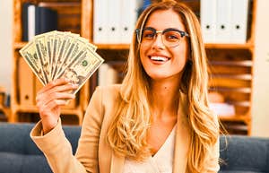 People Who Always Have Money Set Aside Tend To Avoid These 11 Small Mistakes